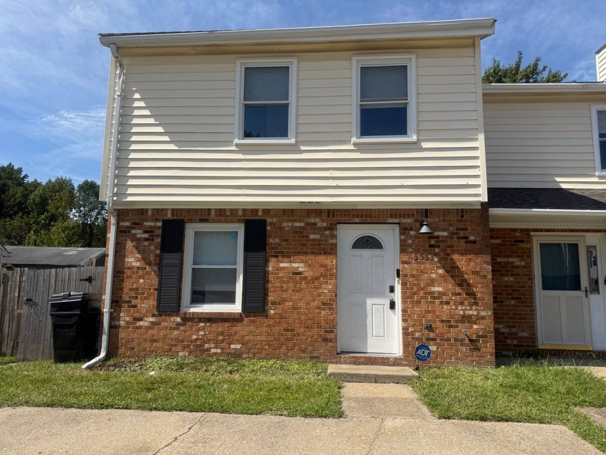 Townhouse for rent at 5553 Lynbrook Landing, Virginia Beach, VA 23462