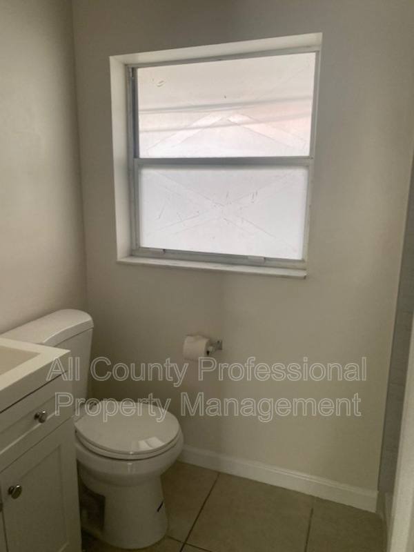 Apartment for rent at 6032 Pierce St #5, Hollywood, FL 33024