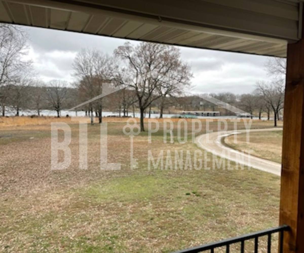 Apartment for rent at 134 Lake Village Lane, Reeds Spring, MO 65737