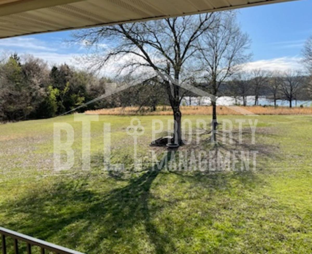 Apartment for rent at 134 Lake Village Lane, Reeds Spring, MO 65737