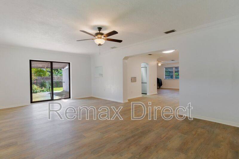 House for rent at 4375 Forest Lane, West Palm Beach, FL 33406