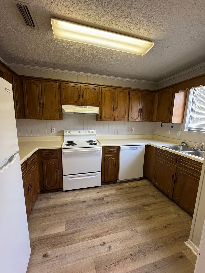 Apartment for rent at 1010 Washington St #NW, Jacksonville, AL 36265