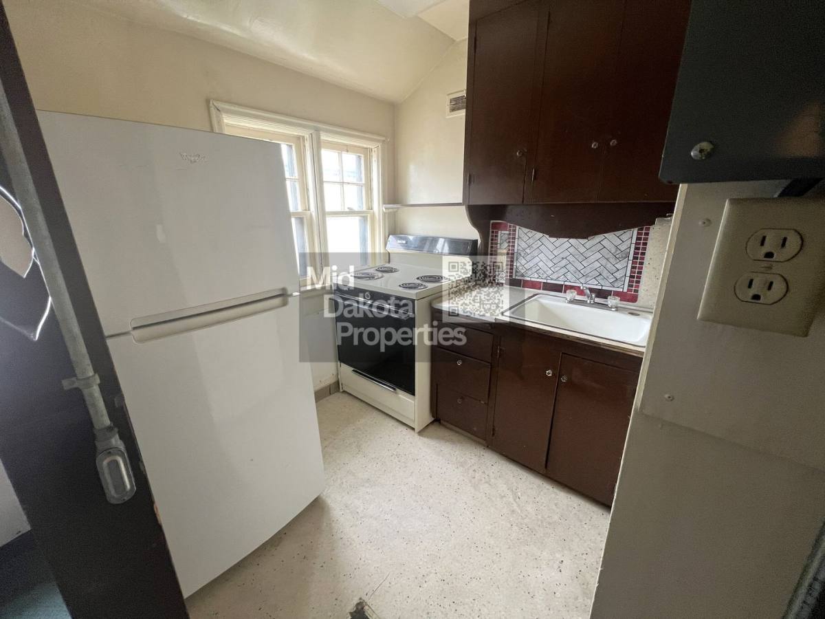 Apartment for rent at 125, 127, 127 1 2, 129, 131, 133, 135 E, Mitchell, SD 57301
