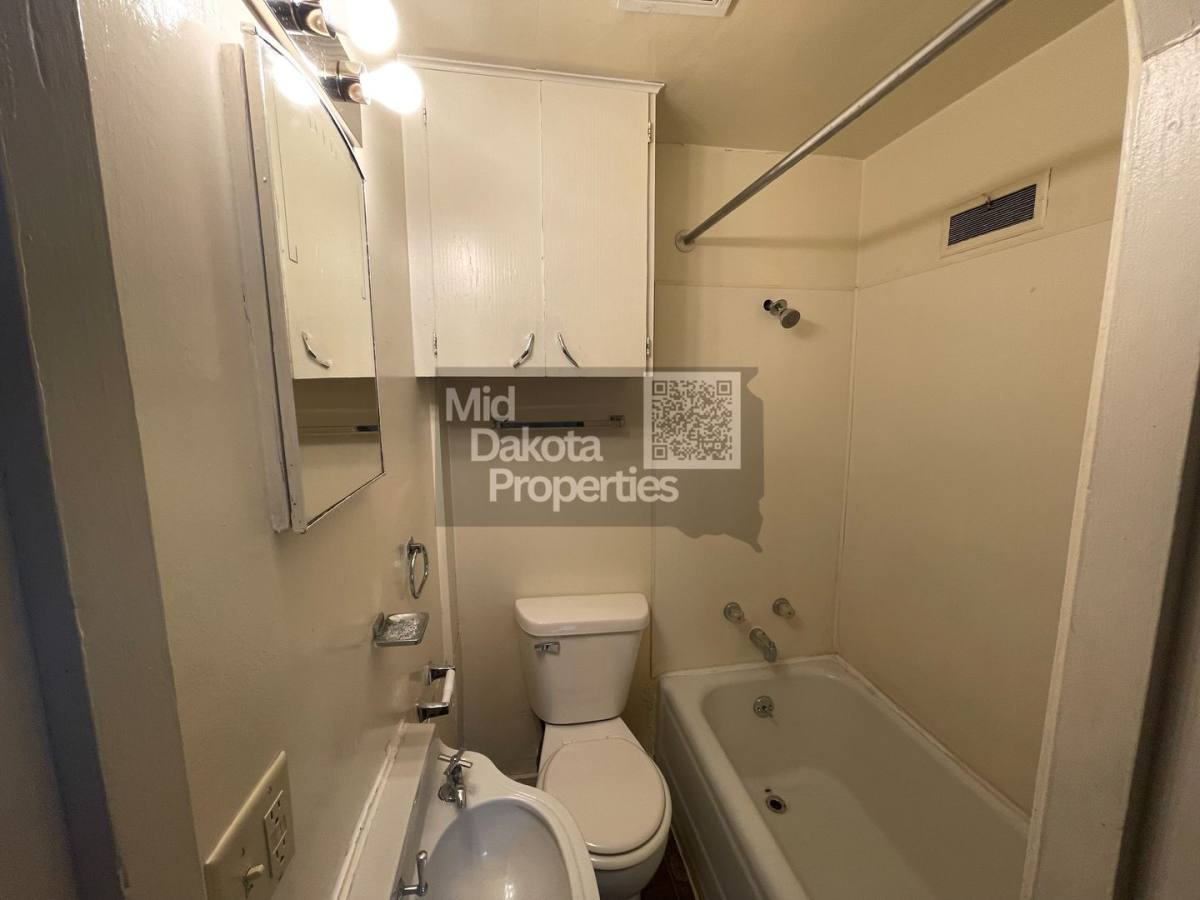Apartment for rent at 125, 127, 127 1 2, 129, 131, 133, 135 E, Mitchell, SD 57301