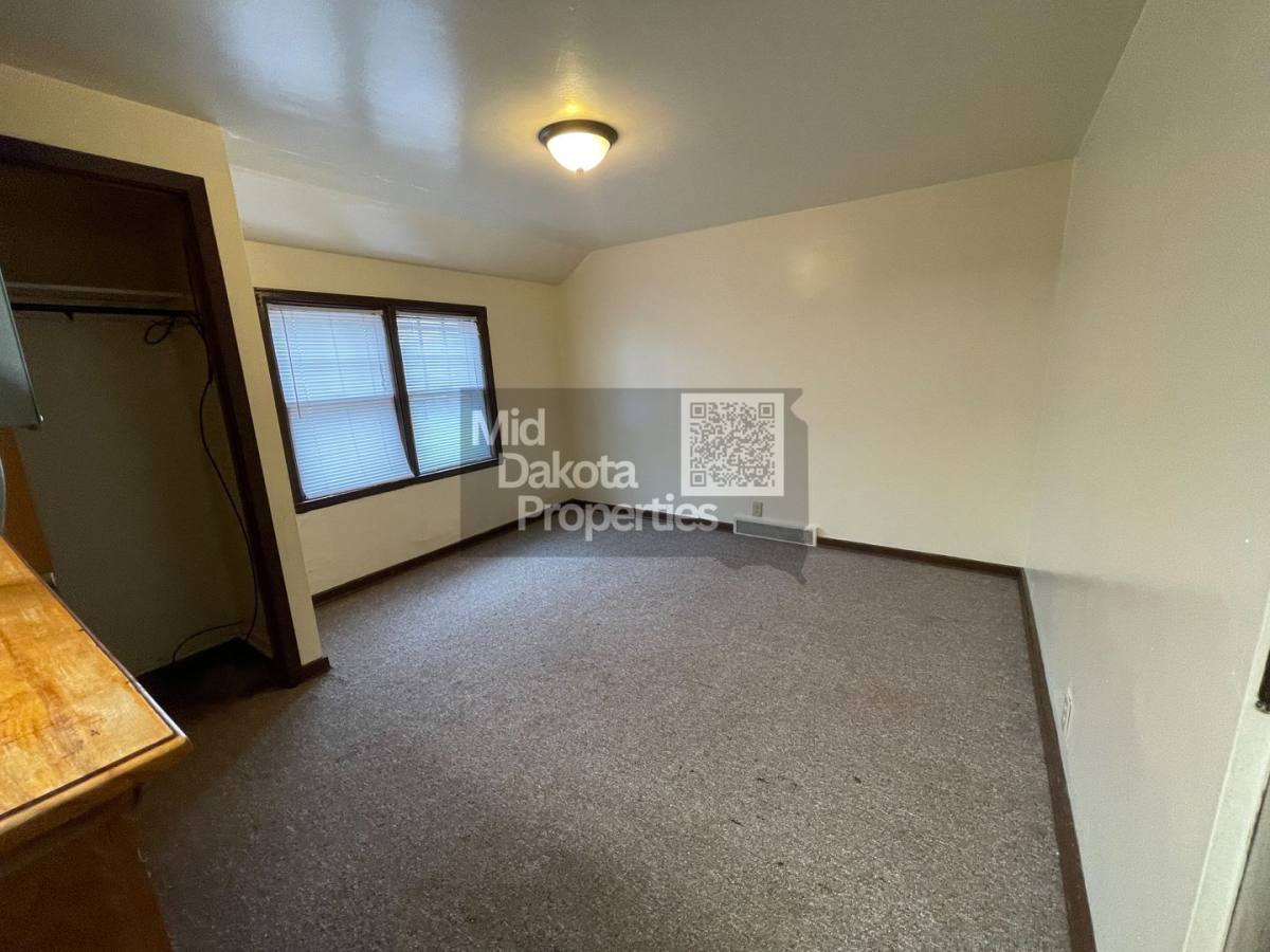 Apartment for rent at 125, 127, 127 1 2, 129, 131, 133, 135 E, Mitchell, SD 57301