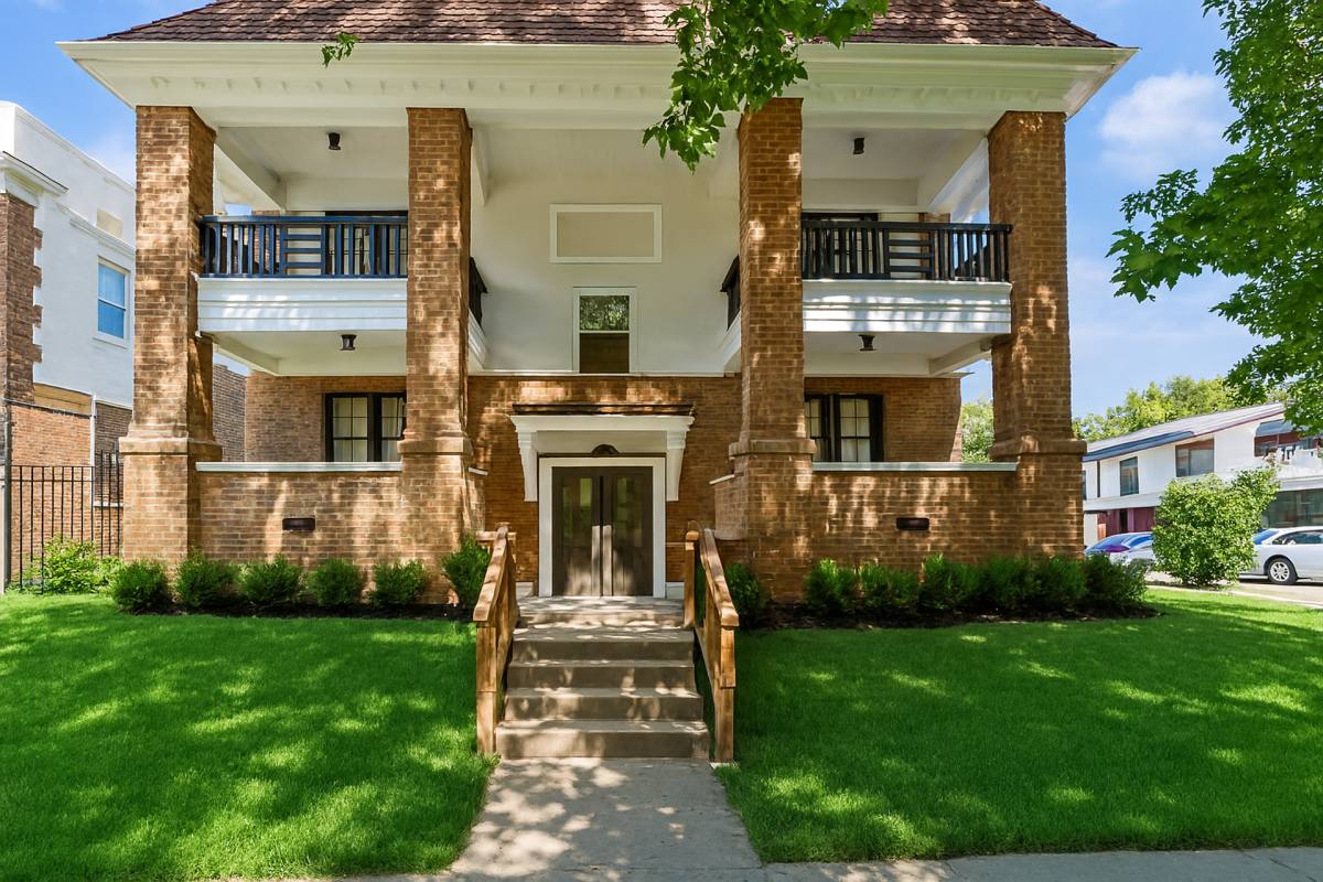 Apartment for rent at 1800-1802 W 41st St, Kansas City, MO 64111
