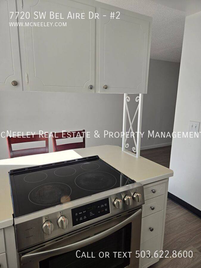 Townhouse for rent at 7720 SW Bel Aire Dr #2, Beaverton, OR 97008