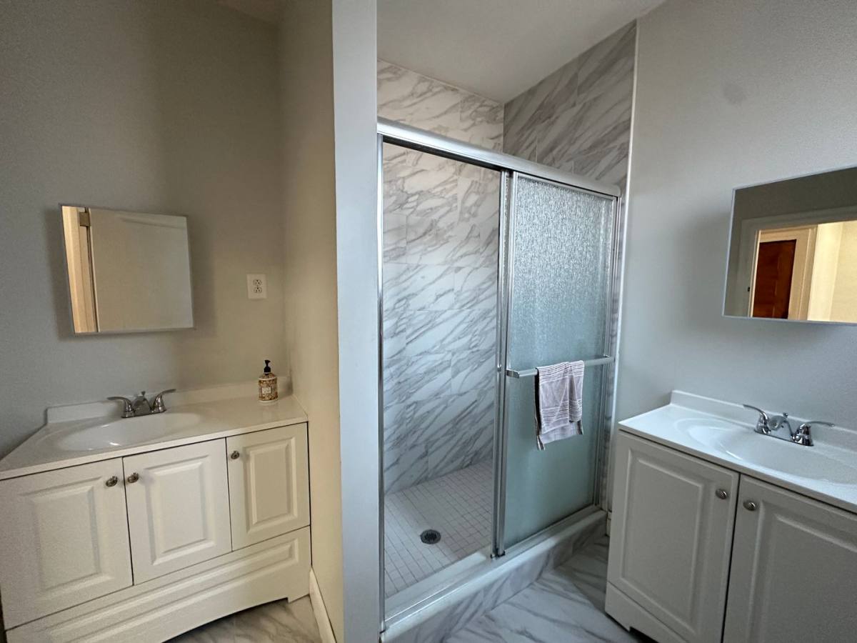 Apartment for rent at 325 N 34th St, Philadelphia, PA 19104