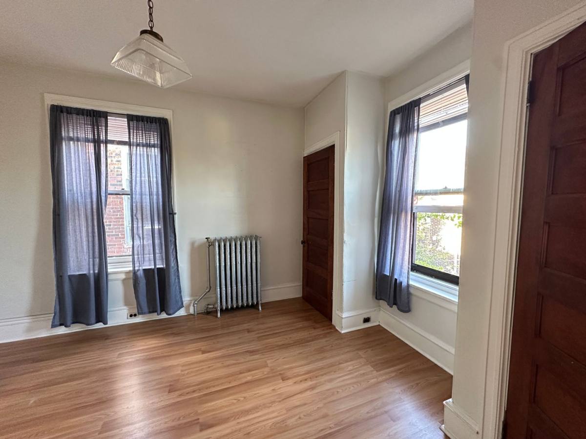 Apartment for rent at 325 N 34th St, Philadelphia, PA 19104