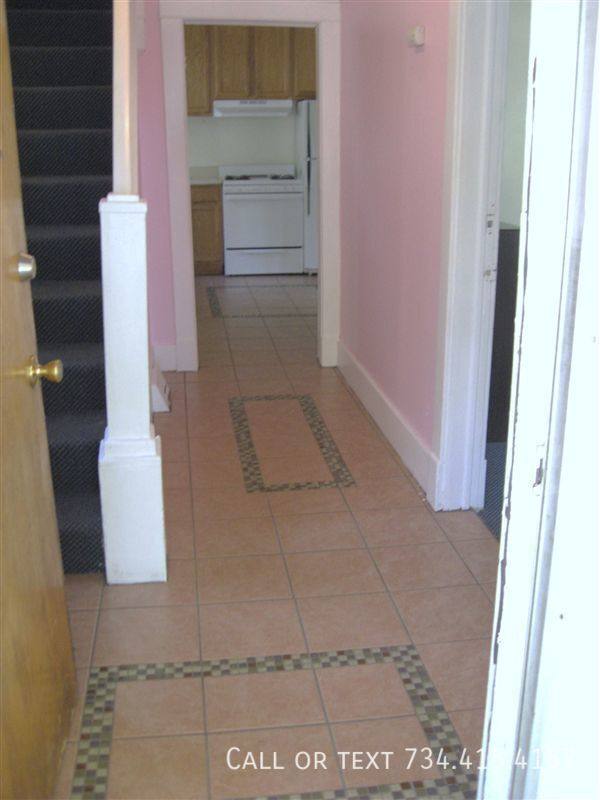House for rent at 502 Benjamin St, Ann Arbor, MI 48104