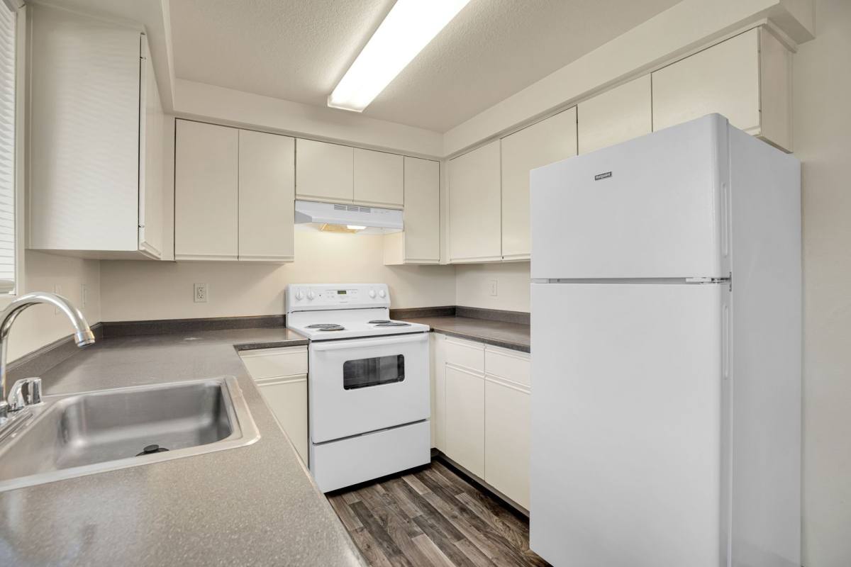 Apartment for rent at 5700-5706 NE 34th St, Vancouver, WA 98661
