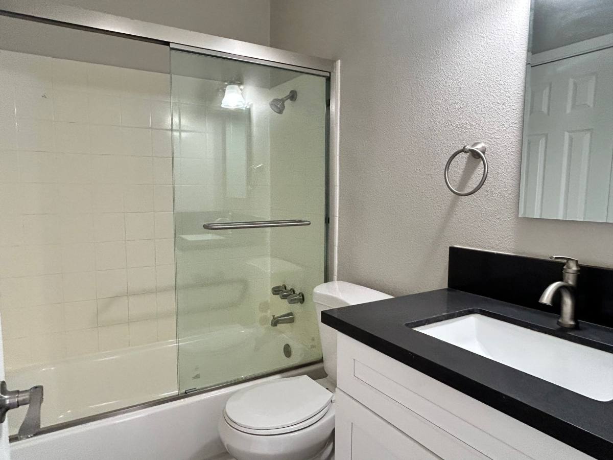 Apartment for rent at 1311 N Azusa Ave, Azusa, CA 91702