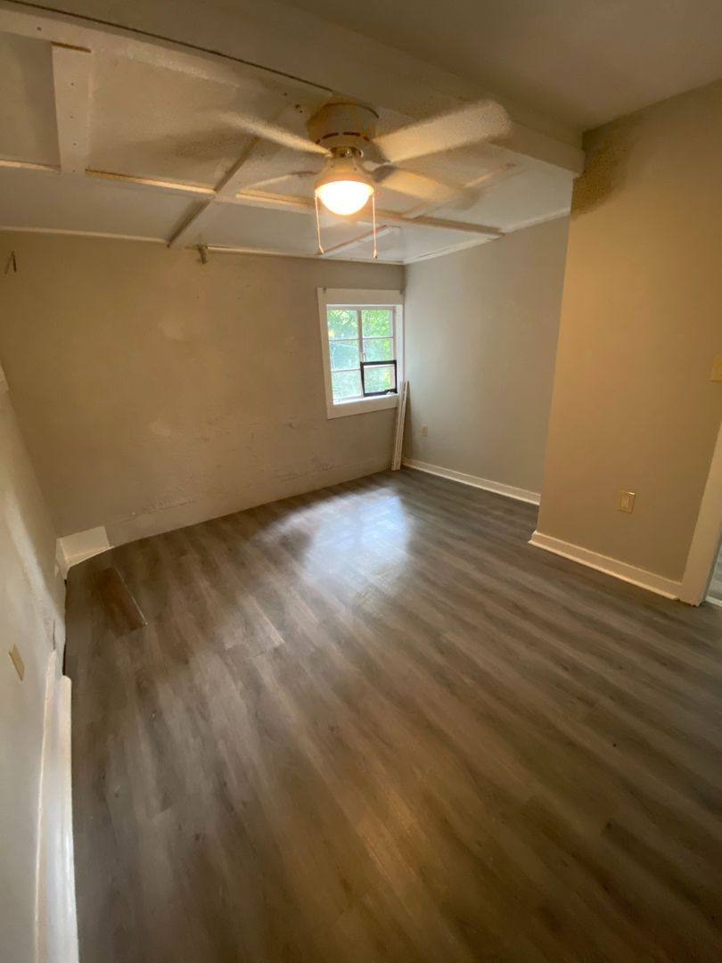 Apartment for rent at 406 Hietts Lane, Clarksville, TN 37043