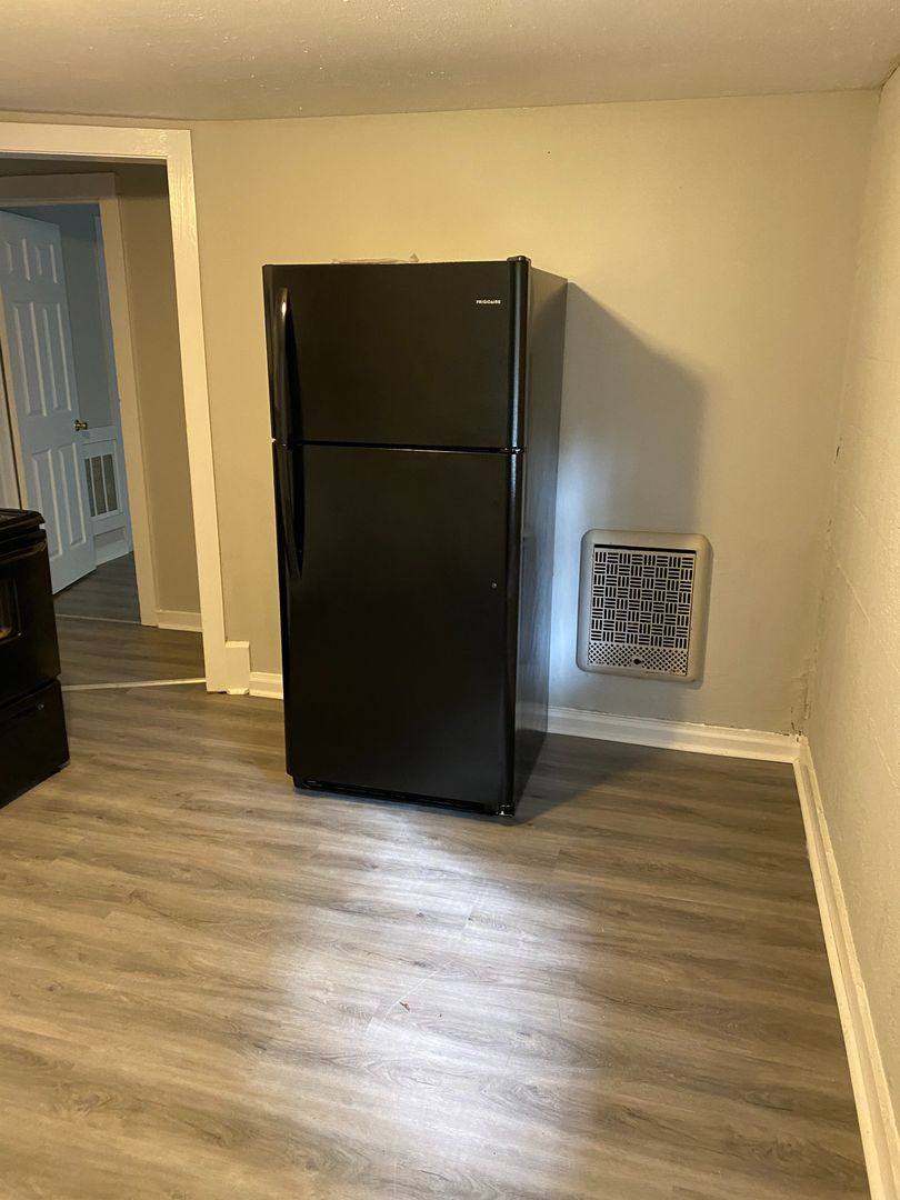 Apartment for rent at 406 Hietts Lane, Clarksville, TN 37043