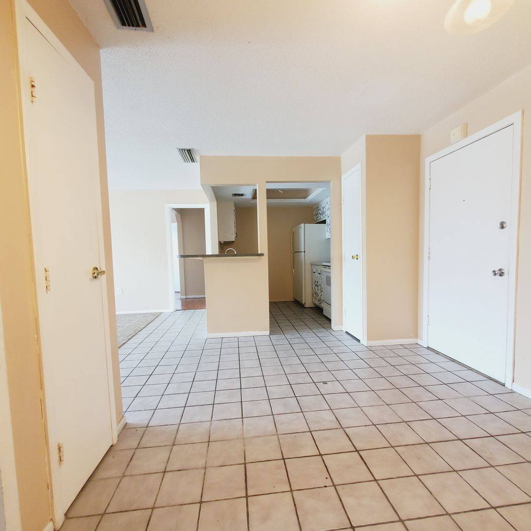 Condo for rent at 3704 Broadway, Fort Myers, FL 33901