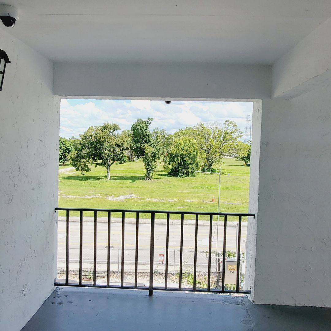 Condo for rent at 3704 Broadway, Fort Myers, FL 33901