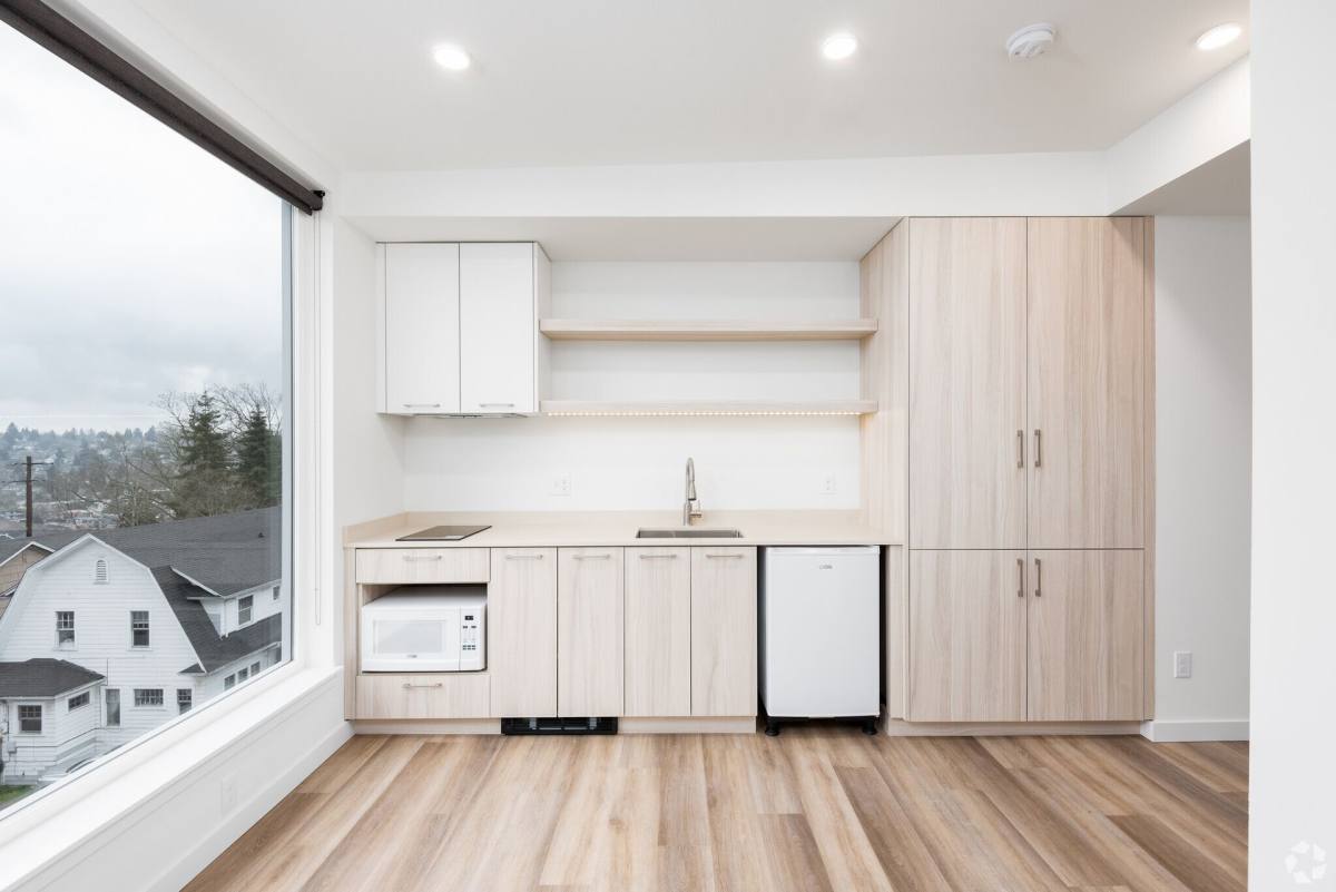 Apartment for rent at 4746 20th Ave NE, Seattle, WA 98105