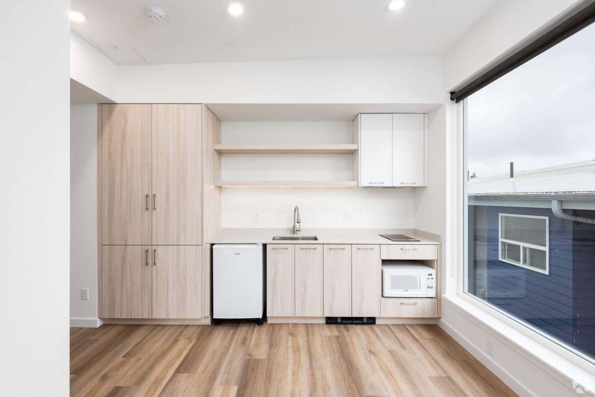 Apartment for rent at 4746 20th Ave NE, Seattle, WA 98105