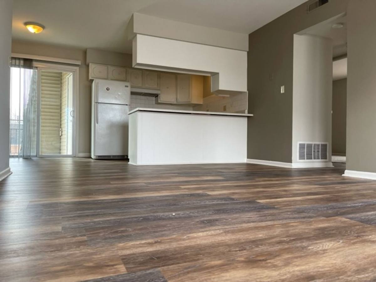 Apartment for rent at 1320 Sangamon, Belleville, IL 62221