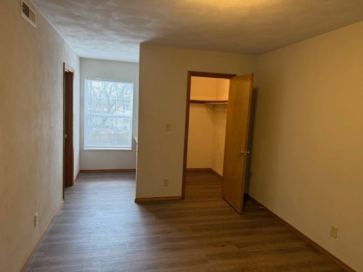 Apartment for rent at 1320 Sangamon, Belleville, IL 62221