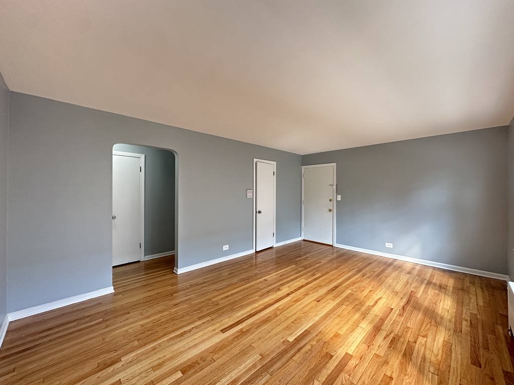 Apartment for rent at 6717 California #WA8, Chicago, IL 60645