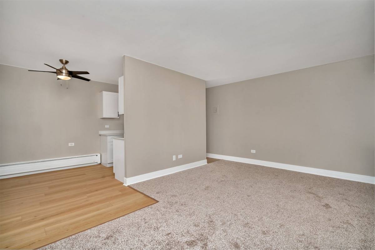 Apartment for rent at 21 N Main St, Glen Ellyn, IL 60137