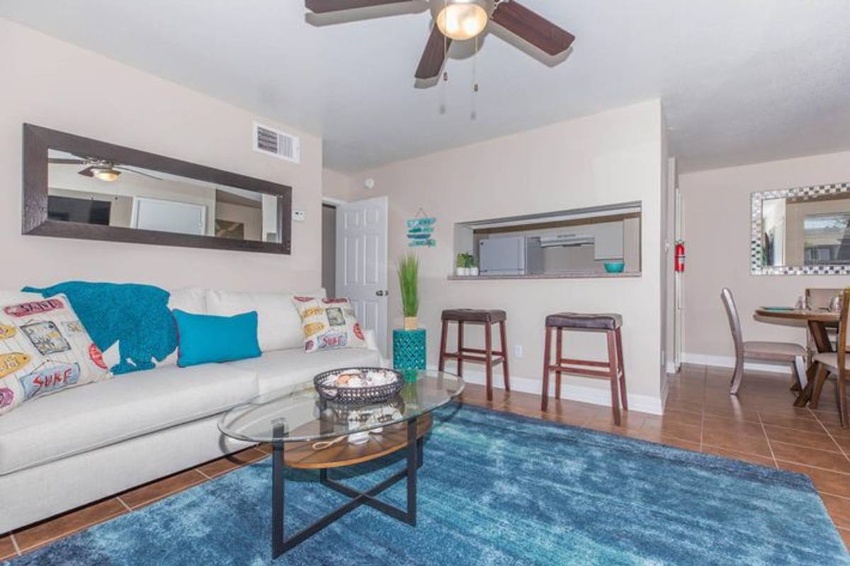 Apartment for rent at 420 Garland Dr, Lake Jackson, TX 77566
