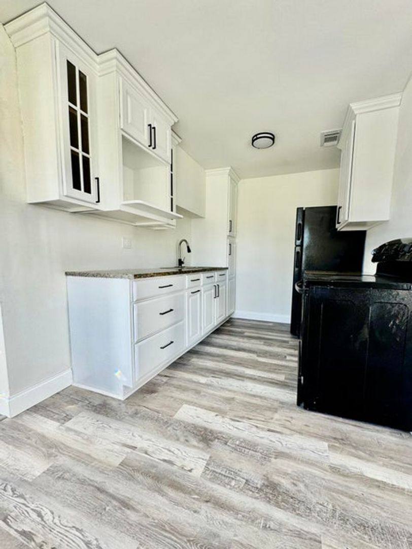 House for rent at 1146 W 24th St, West Palm Beach, FL 33404