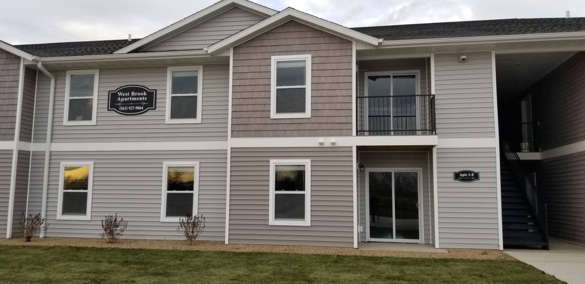 Apartment for rent at 1000 W Marion St, Manchester, IA 52057
