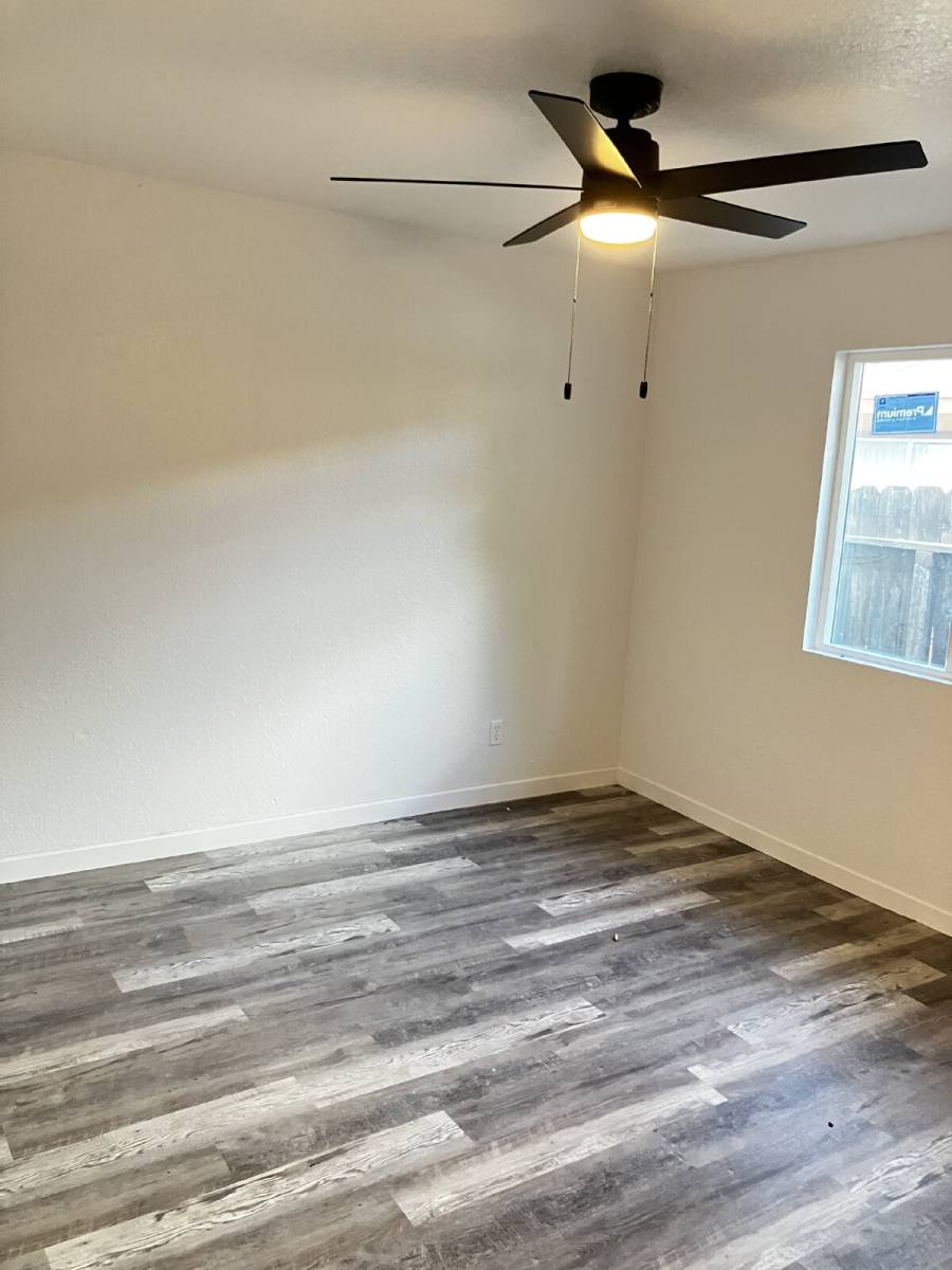 Apartment for rent at 412 N St, Merced, CA 95341