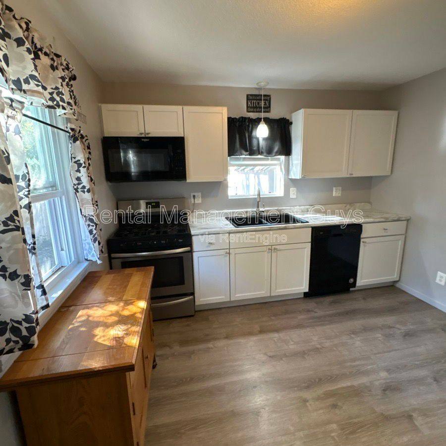 House for rent at 3825 Noble Ave N, Minneapolis, MN 55422