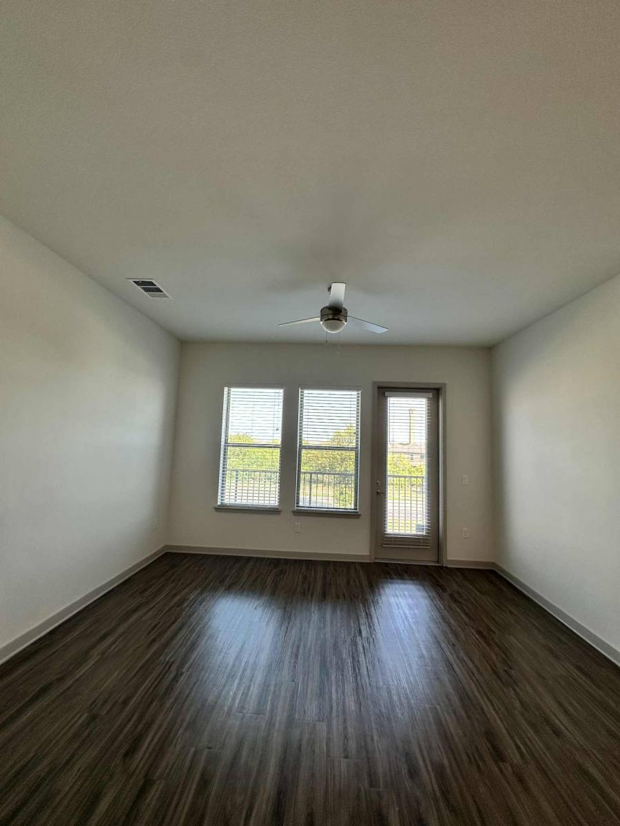 Apartment for rent at 2050 Texas Plaza Dr #474, Irving, TX 75062