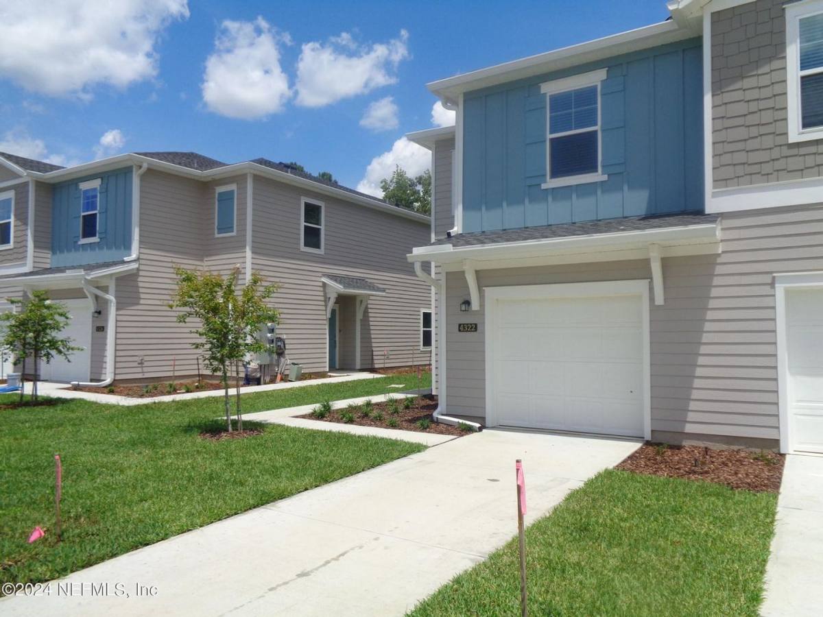 Townhouse for rent at 4322 Leeward Breeze Lp, Middleburg, FL 32068
