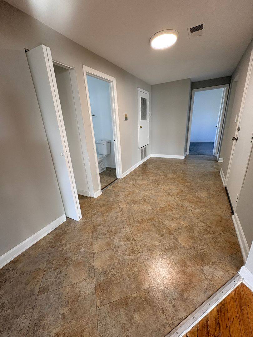 Apartment for rent at 5912 W Washington Bvld, Chicago, IL 60644