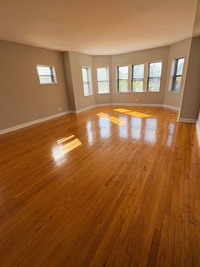 Apartment for rent at 5912 W Washington Bvld, Chicago, IL 60644