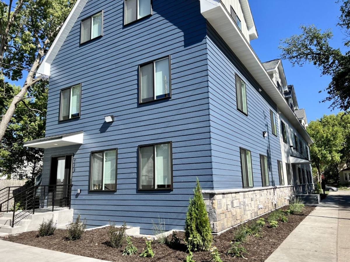 Townhouse for rent at 707 13th Ave SE, Minneapolis, MN 55414