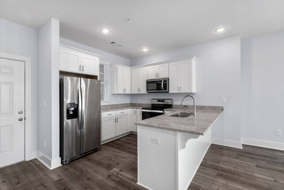 Townhouse for rent at 337 Airport Rd, Auburn, AL 36830