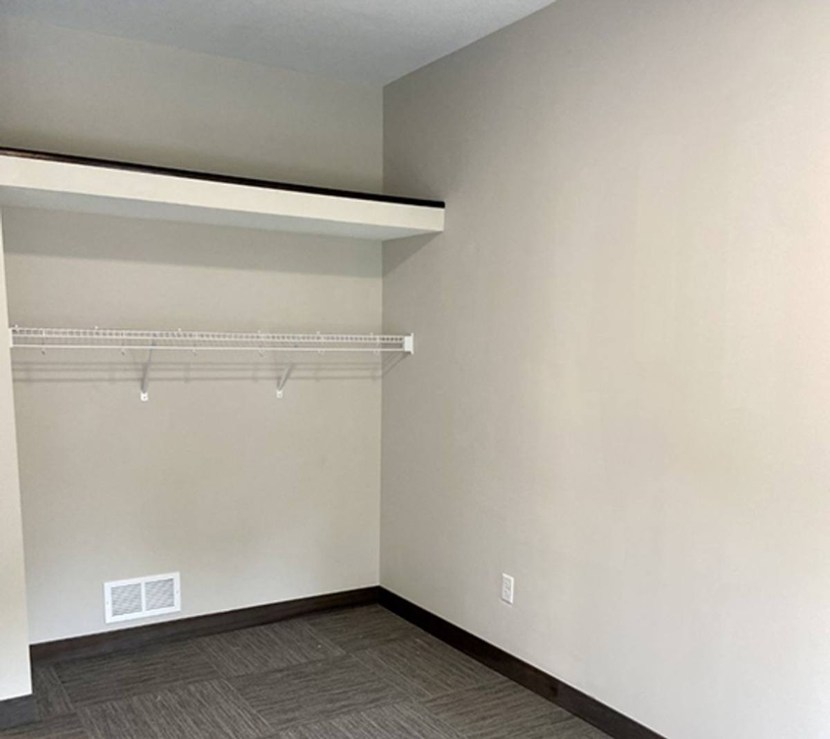 Townhouse for rent at 616 12th Ave SE, Minneapolis, MN 55414