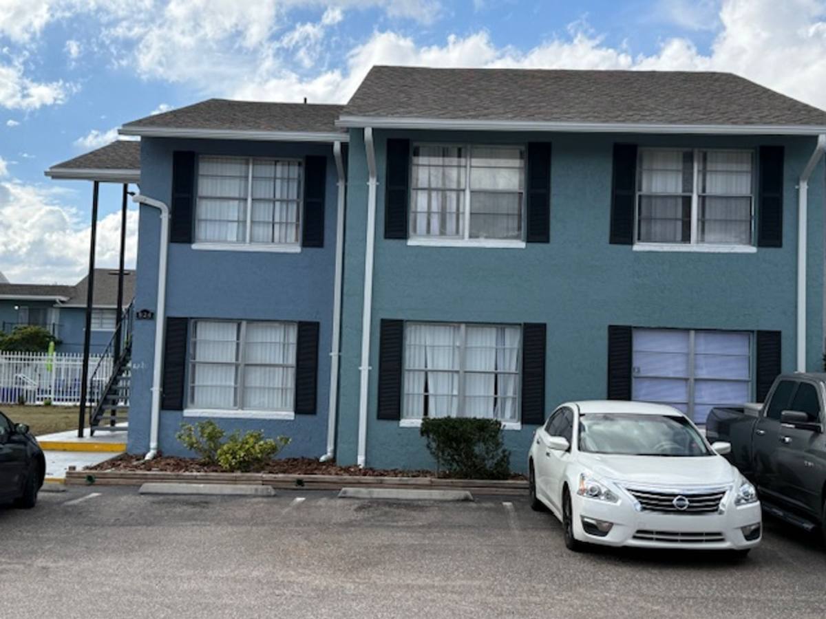 Apartment for rent at 5801 Shenandoah Way, Orlando, FL 32807