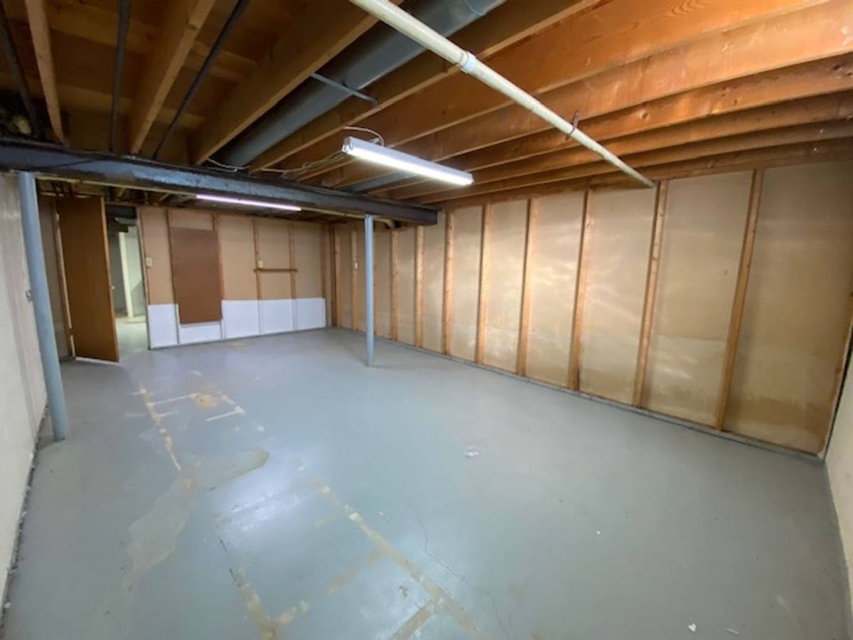 Apartment for rent at 12273 Woodside Dr, Grand Blanc, MI 48439