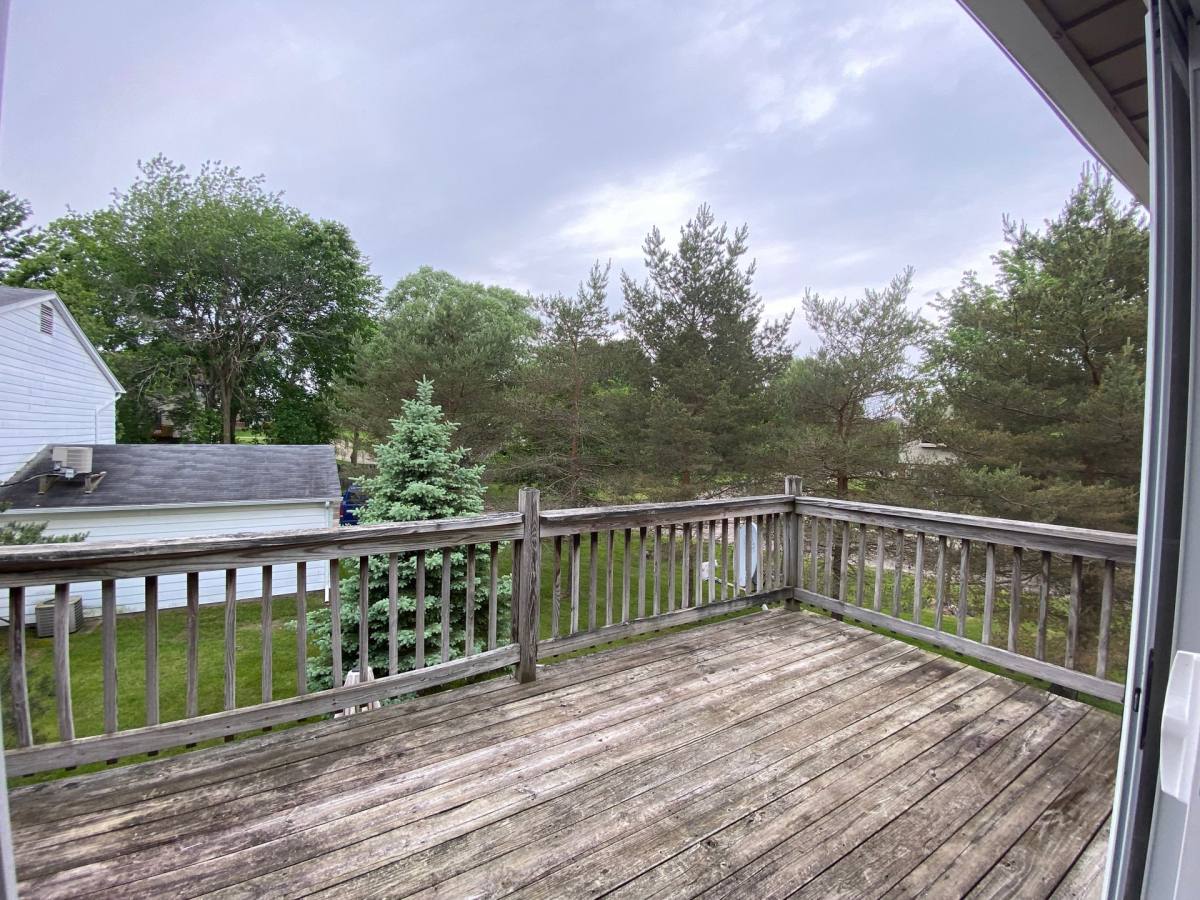 Apartment for rent at 12273 Woodside Dr, Grand Blanc, MI 48439