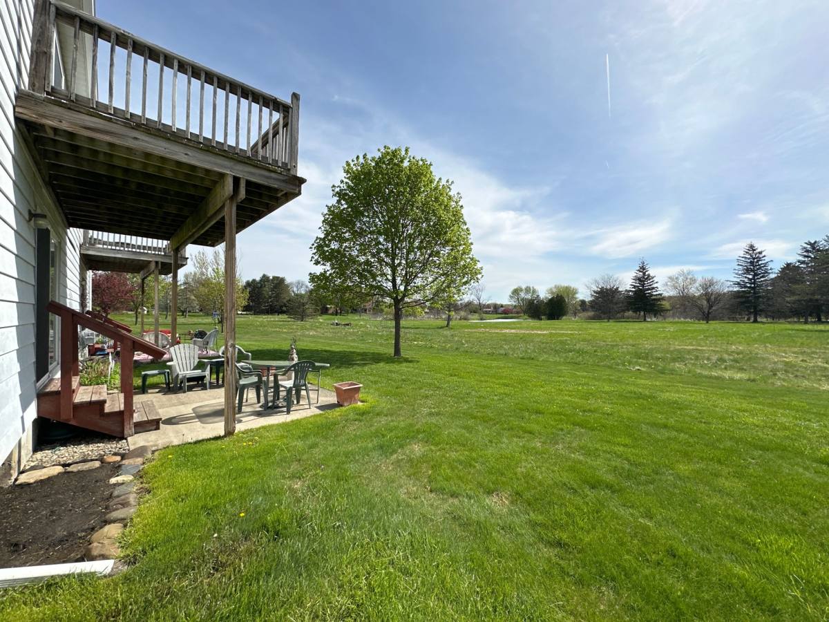 Apartment for rent at 12273 Woodside Dr, Grand Blanc, MI 48439