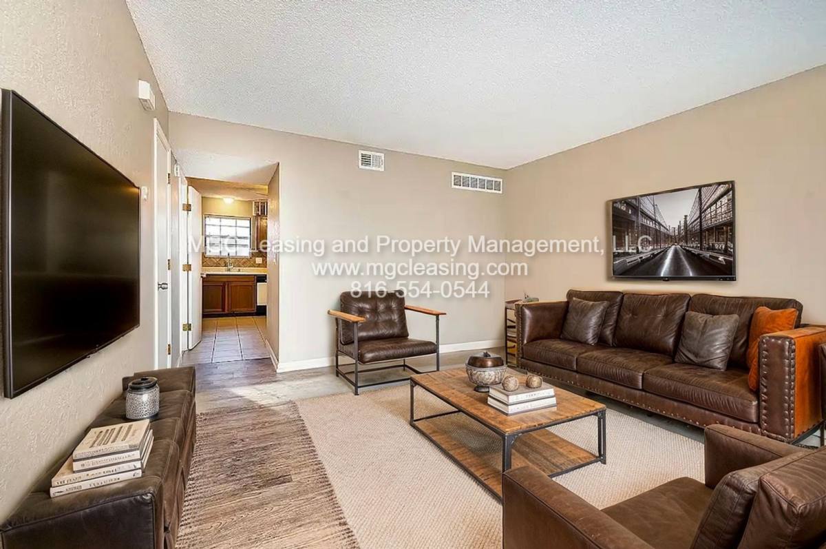 Apartment for rent at 204-212 NW Woods Chapel Rd, Blue Springs, MO 64015