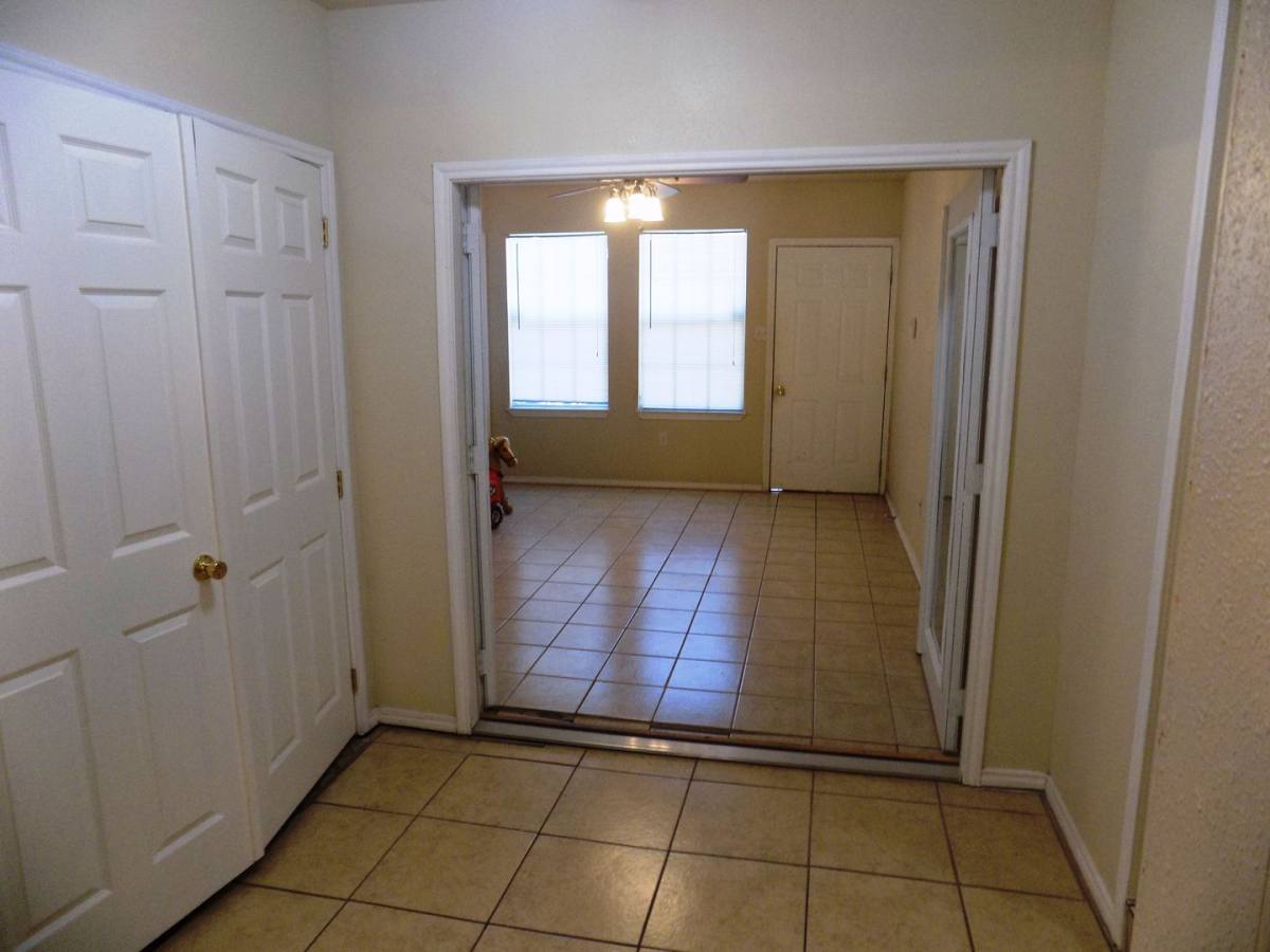 House for rent at 636 Norwood, San Antonio, TX 78212