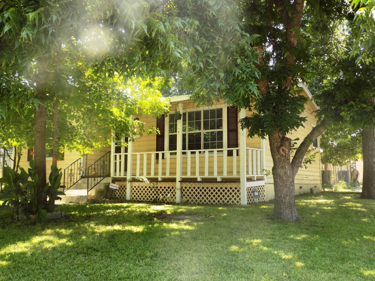 House for rent at 636 Norwood, San Antonio, TX 78212