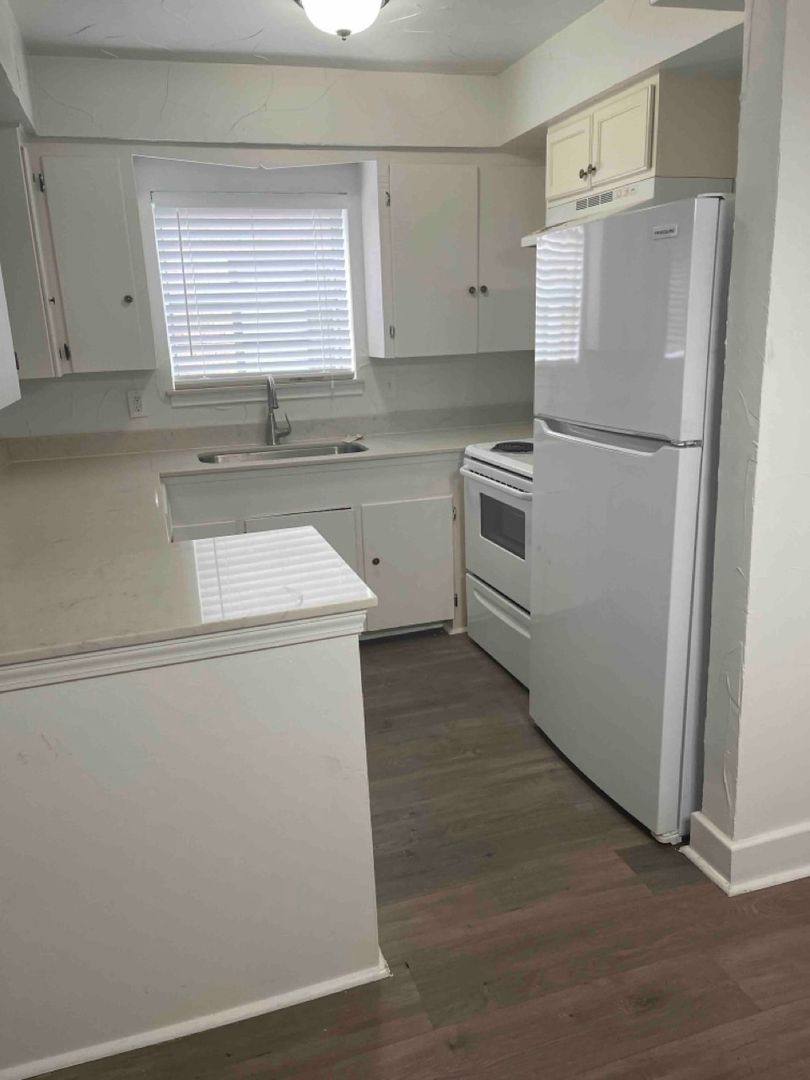 Apartment for rent at 2313 N Fitzhugh Ave, Dallas, TX 75204