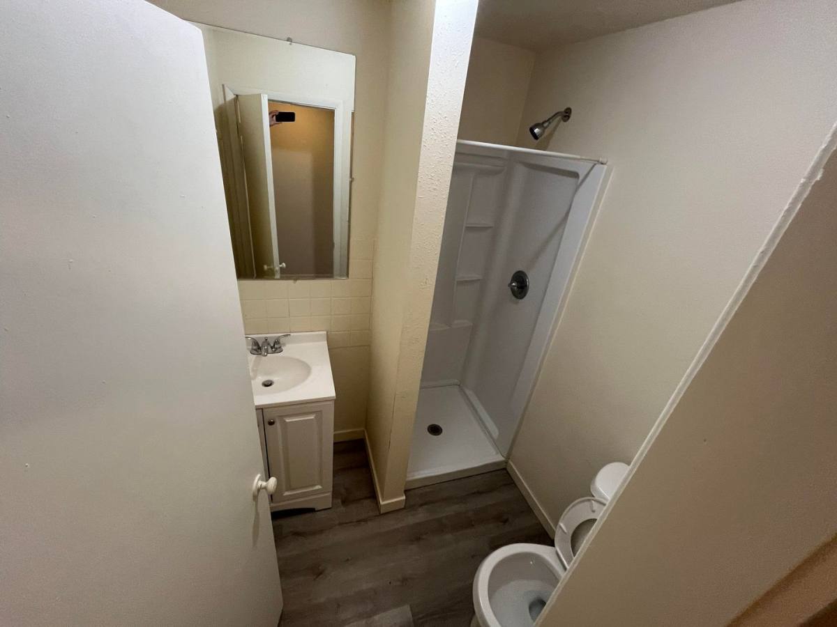 Apartment for rent at 110 Alderson St, Sloan, IA 51055