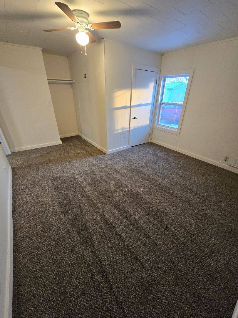 Apartment for rent at 110 Alderson St, Sloan, IA 51055