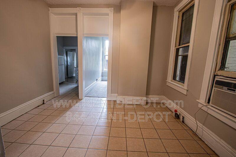 Apartment for rent at 800 SE 2nd St #C, Evansville, IN 47713