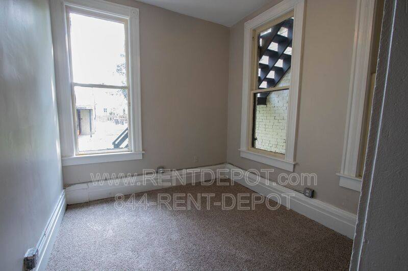 Apartment for rent at 800 SE 2nd St #C, Evansville, IN 47713